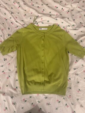 Zara Lime Green Short Sleeve Button-Up Sweater